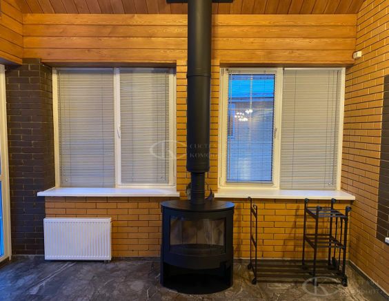 Горизонтальные жалюзи на пластиковые окна