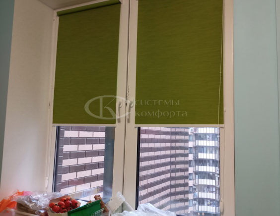 Рулонные шторы на кухню