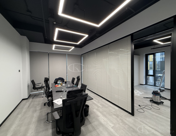 Горизонтальные жалюзи на пластиковые окна