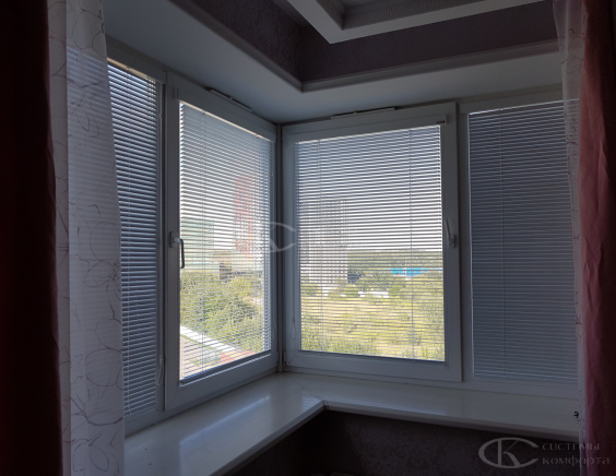 Горизонтальные жалюзи на пластиковые окна