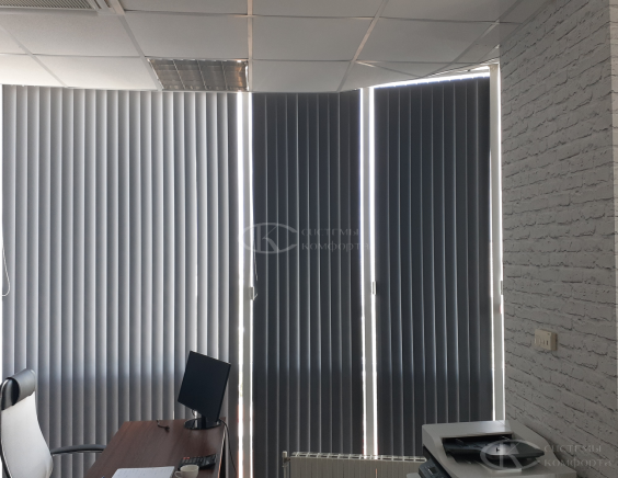 Вертикальные алюминиевые жалюзи